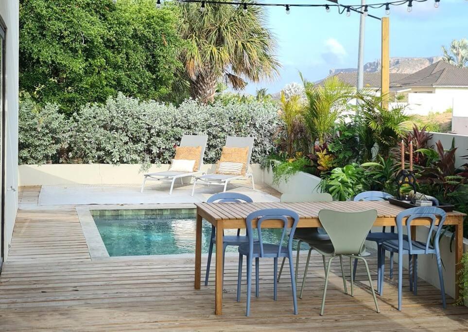Boutique Appartment 4P With Private Pool, Near Jan Thiel & Mambo Beach Виллемстад Экстерьер фото